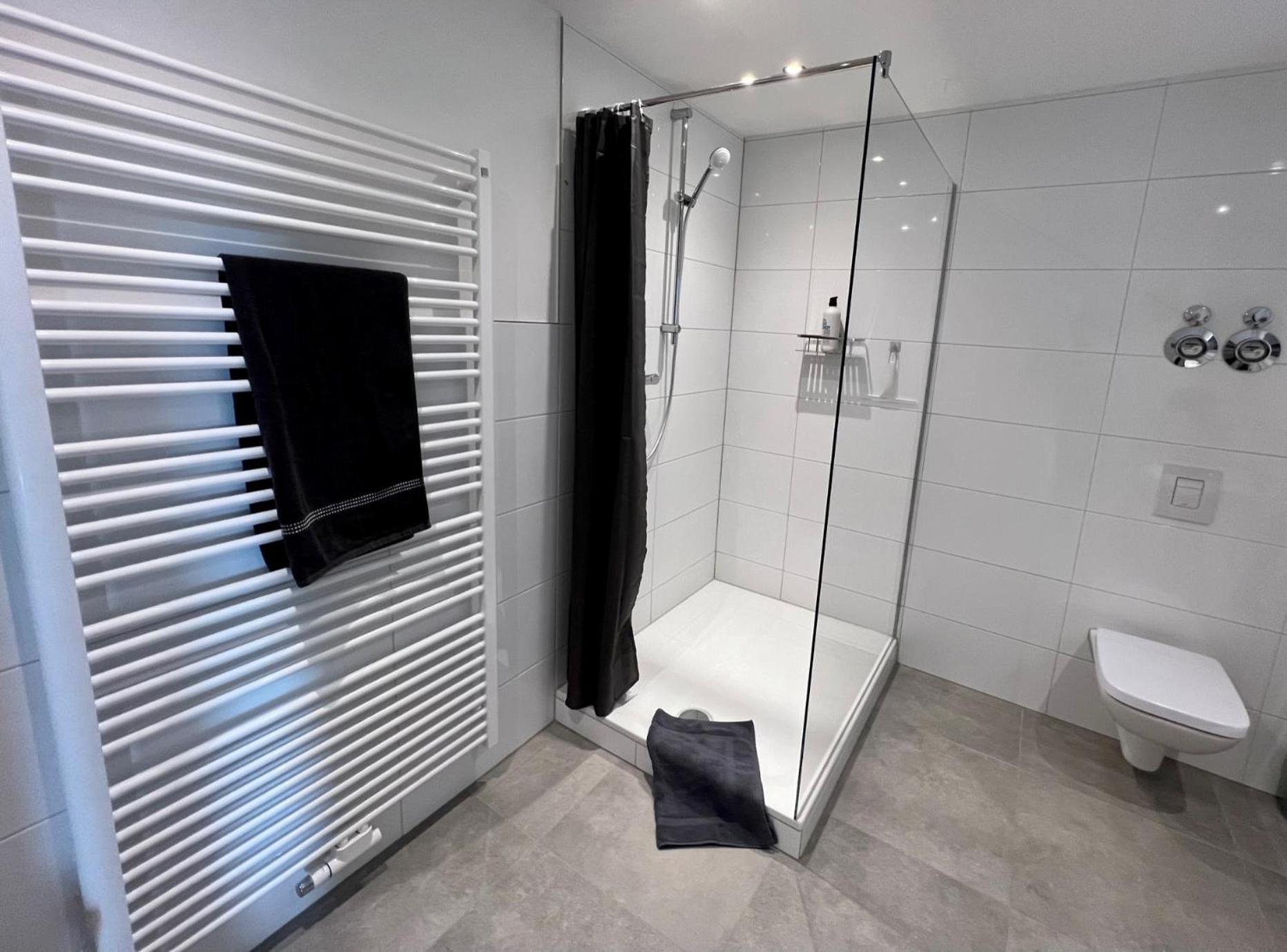 Piso Superior - Exklusives Apartment An Der Promenade Mit Rheinsicht & Loggia Emmerich Luaran gambar